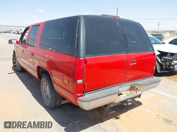 1998 GMC Suburban with VIN 3GKEC16R0WG507627, listed as a IAAI auction lot 42473984 with 200,064 mi miles and . Bid and sale history available at DreamBid. Image 3.