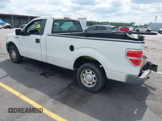 2010 Ford F-150 XL с VIN 1FTMF1CW0AKE21387, выставлен на аукционе IAAI как лот 42118390 с пробегом 231 861 миль миль и . История ставок и продаж доступна на DreamBid. Изображение 3.