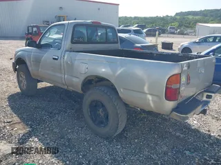 2000 Toyota Tacoma PreRunner with VIN 4TANM92N8YZ675606, listed as a IAAI auction lot 42725844 with 289,207 mi miles and . Bid and sale history available at DreamBid. Image 3.