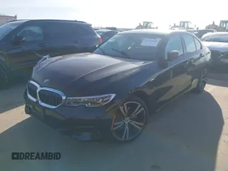 2022 BMW 3 Series 330i xDrive with VIN 3MW5R7J02N8C61109, listed as a IAAI auction lot 41392040 with 21,060 mi miles. Bid and sale history available at carsss.com. Image 17.