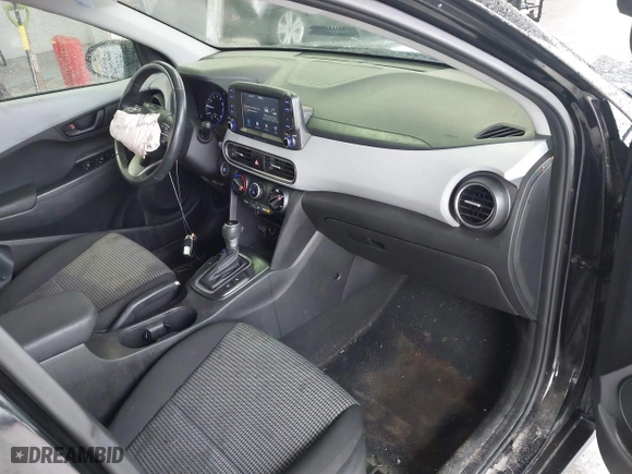 2018 Hyundai Kona SEL with VIN KM8K22AA0JU099415, listed as a IAAI auction lot 41396179 with 28,331 mi miles. Bid and sale history available at carsss.com. Image 5.