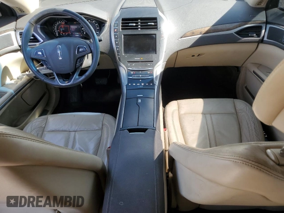 2014 Lincoln MKZ z VIN 3LN6L2G91ER820544, wystawiony jako Copart lot #56049535 z przebiegiem 211 323 mil mil oraz Szkoda całkowita • Salvage title. Historia ofert i sprzedaży dostępna na DreamBid. Obrazek 8.