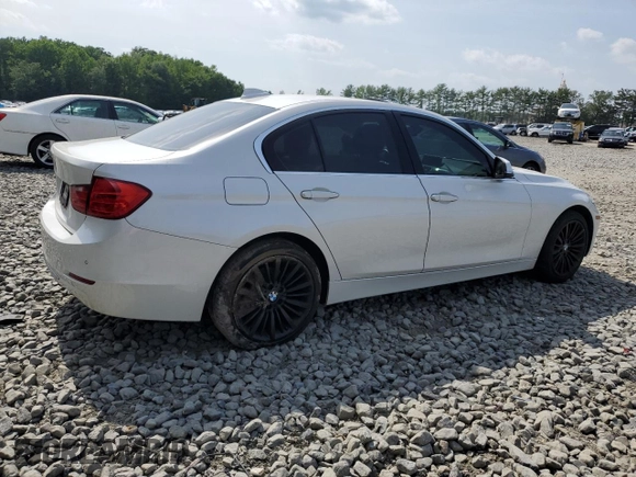2015 BMW 3 Series 328i xDrive with VIN WBA3B3G52FNT19323, listed as a Copart auction lot 61873015 with 110,893 mi miles and Salvage title. Bid and sale history available at DreamBid. Image 3.