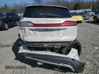 2019 Lincoln MKC Reserve с VIN 5LMCJ3D99KUL17302, выставлен на аукционе Copart как лот 47945215 с пробегом 78 967 миль миль и Списание • Salvage title. История ставок и продаж доступна на DreamBid. Изображение 6.