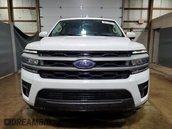 2024 Ford Expedition Max XLT with VIN 1FMJK1J89REA43238, listed as a Copart auction lot 61662195 with 55,939 mi miles and Clean title. Bid and sale history available at DreamBid. Image 5.