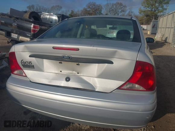 2001 Ford Focus LX with VIN 1FAFP33P21W309425, listed as a IAAI auction lot 41482071 with 86,943 mi miles and . Bid and sale history available at carsss.com. Image 6.