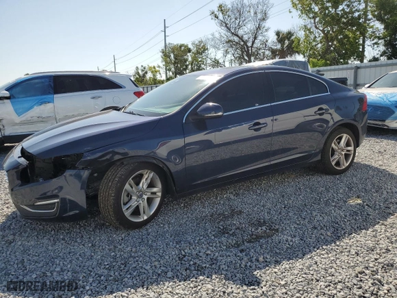 2015 Volvo S60 T5 Drive-E Premier with VIN YV140MFK8F2366989, listed as a Copart auction lot 52489475 with 29,442 mi miles and Salvage Title. Bid and sale history available at carsss.com. Image 1.