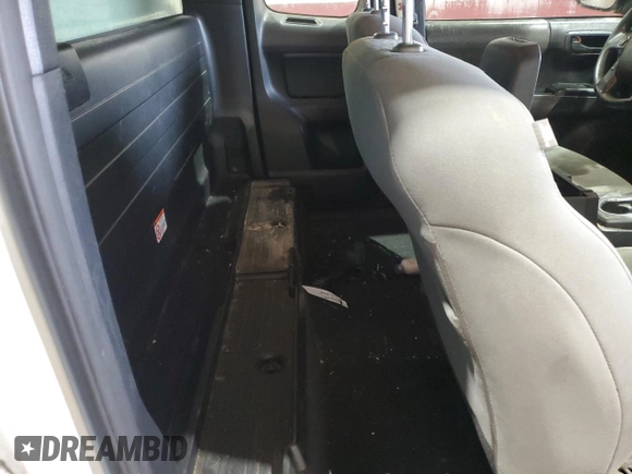 2017 Toyota Tacoma SR with VIN 5TFRX5GN0HX087225, listed as a Copart auction lot 58843135 with 207,648 mi miles and Clean title. Bid and sale history available at DreamBid. Image 10.