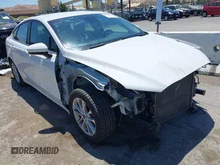 2020 Ford Fusion SE z VIN 3FA6P0H73LR131988, wystawiony jako IAAI lot #42468239 z przebiegiem 104 832 mil mil oraz . Historia ofert i sprzedaży dostępna na DreamBid. Obrazek 1.