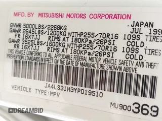 2000 Mitsubishi Montero Sport LS with VIN JA4LS31H3YP019510, listed as a IAAI auction lot 41795000 with 1 mi miles. Bid and sale history available at carsss.com. Image 9.
