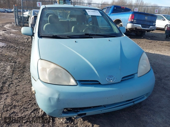 2001 Toyota Prius with VIN JT2BK12U810037395, listed as a IAAI auction lot 41760814 with 252,179 mi miles. Bid and sale history available at carsss.com. Image 6.