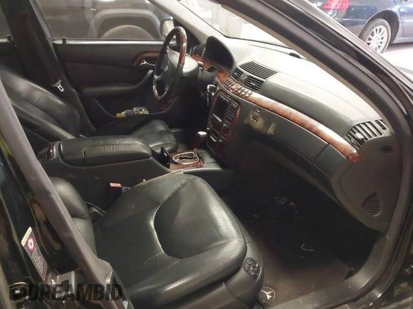 2002 Mercedes-Benz S-Class 6.0L with VIN WDBNG78J42A252823, listed as a IAAI auction lot 42051191 with 133,123 mi miles. Bid and sale history available at carsss.com. Image 5.
