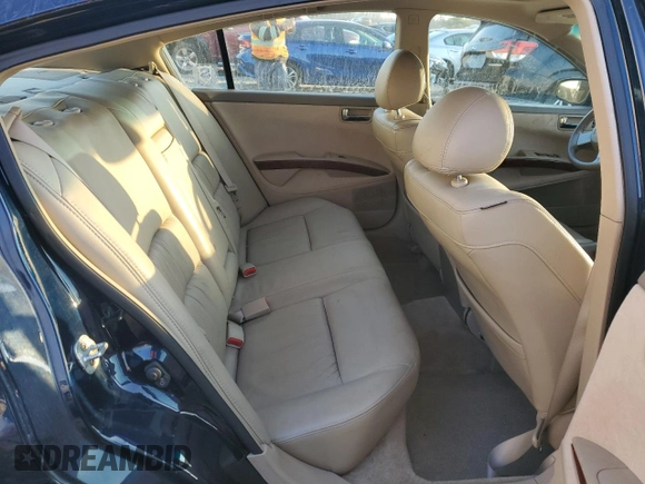 2005 Nissan Maxima 3.5 SE with VIN 1N4BA41E35C853740, listed as a Copart auction lot 41699305 with 104,756 mi miles and Salvage Title. Bid and sale history available at carsss.com. Image 10.