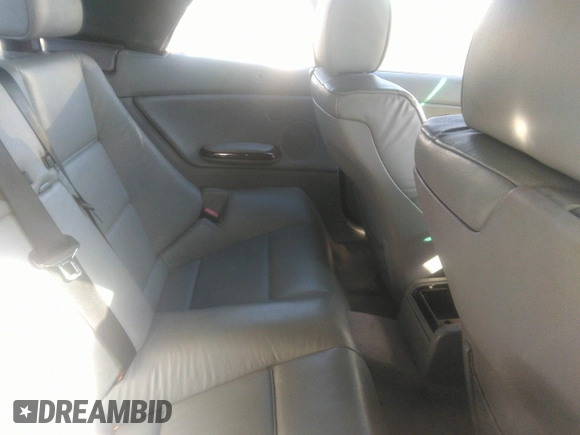 2006 BMW 3 Series 325Ci with VIN WBABW33406PX88766, listed as a IAAI auction lot 40582299 with 145,131 mi miles. Bid and sale history available at carsss.com. Image 8.