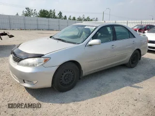 2006 Toyota Camry LE z VIN 4T1BF30K66U115872, wystawiony jako Copart lot #60526695 z przebiegiem 164 561 mil mil oraz Szkoda całkowita • Salvage title. Historia ofert i sprzedaży dostępna na DreamBid. Obrazek 1.