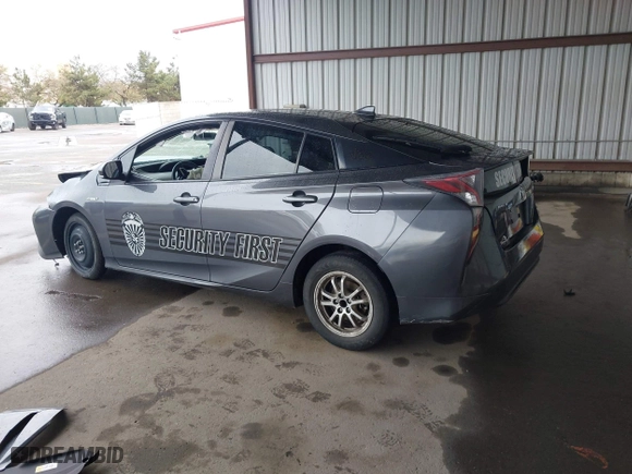2016 Toyota Prius Two with VIN JTDKBRFU8G3008146, listed as a IAAI auction lot 41920005 with 116,613 mi miles. Bid and sale history available at carsss.com. Image 3.