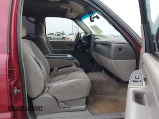2006 Chevrolet Tahoe LS with VIN 1GNEC13V96R123608, listed as a IAAI auction lot 41878369 with 228,324 mi miles. Bid and sale history available at carsss.com. Image 5.