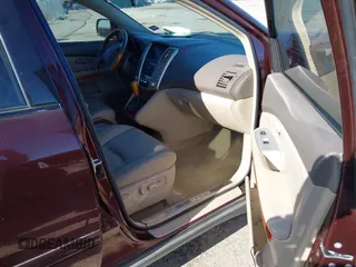2008 Lexus RX 350 with VIN JTJGK31U789850529, listed as a IAAI auction lot 41211567 with 202,855 mi miles and . Bid and sale history available at DreamBid. Image 5.