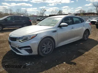 2020 Kia Optima LX z VIN 5XXGT4L31LG425670, wystawiony jako Copart lot #52920935 z przebiegiem 173 408 mil mil oraz Szkoda całkowita • Salvage title. Historia ofert i sprzedaży dostępna na DreamBid. Obrazek 1.