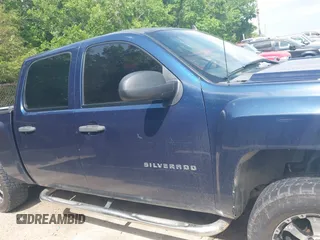 2010 Chevrolet Silverado 1500 LT with VIN 3GCRKSEA1AG223465, listed as a IAAI auction lot 42126593 with 196,338 mi miles and . Bid and sale history available at DreamBid. Image 13.