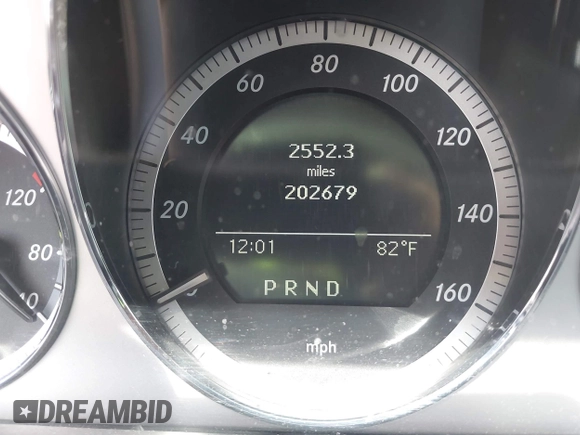2010 Mercedes-Benz C-Class C 300 Sport with VIN WDDGF5EB1AR086684, listed as a IAAI auction lot 42064398 with 206,659 mi miles. Bid and sale history available at carsss.com. Image 7.