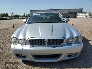2008 Jaguar XJ 8 with VIN SAJWA71B58SH18731, listed as a Copart auction lot 56846775 with 132,900 mi miles and Clean Title. Bid and sale history available at DreamBid. Image 5.