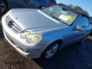 2006 Mercedes-Benz CLK 3.5L with VIN WDBTK56G86T056279, listed as a IAAI auction lot 41146020 with 172,221 mi miles. Bid and sale history available at carsss.com. Image 2.