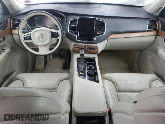 2016 Volvo XC90 T6 Inscription with VIN YV4A22PL4G1036253, listed as a Copart auction lot 42714645 with 130,207 mi miles and Clean Title. Bid and sale history available at carsss.com. Image 8.