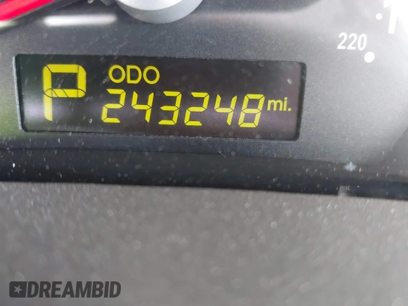 2011 Kia Sedona LX with VIN KNDMG4C71B6407306, listed as a IAAI auction lot 41922697 with 243,248 mi miles. Bid and sale history available at carsss.com. Image 7.