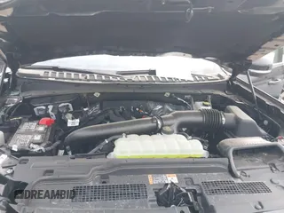 2025 Ford Expedition XLT с VIN 1FMJU1H86SEA17492, выставлен на аукционе IAAI как лот 42416154 с пробегом 2 890 миль миль и . История ставок и продаж доступна на DreamBid. Изображение 10.