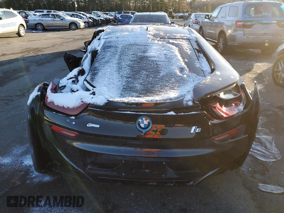 2015 BMW i8 z VIN WBY2Z2C57FV392308, wystawiony jako Copart lot #85937334 z przebiegiem Nie podano mil oraz Szkoda całkowita • Salvage title. Historia ofert i sprzedaży dostępna na DreamBid. Obrazek 6.