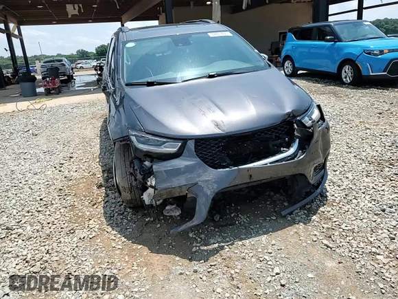 2022 Chrysler Pacifica Limited with VIN 2C4RC1GG2NR110438, listed as a Copart auction lot 59801895 with 92,954 mi miles and Salvage title. Bid and sale history available at DreamBid. Image 15.