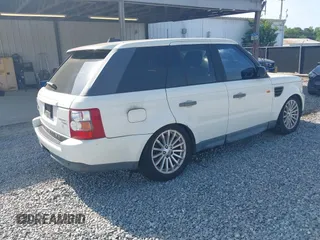 2008 Land Rover Range Rover Sport HSE with VIN SALSK25498A126852, listed as a IAAI auction lot 42154847 with 168,604 mi miles. Bid and sale history available at carsss.com. Image 4.