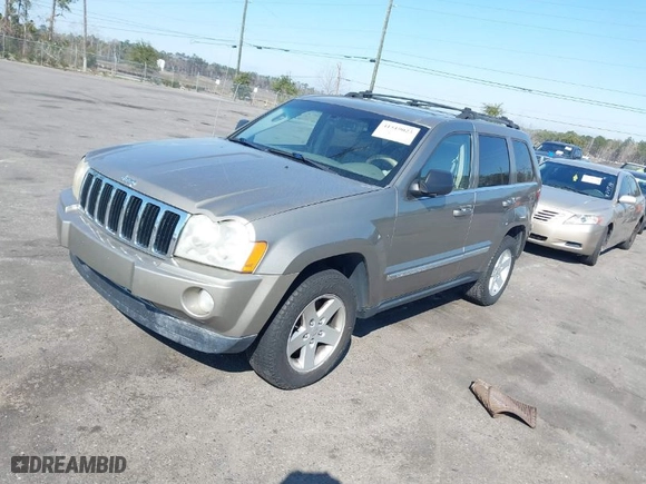 2006 Jeep Grand Cherokee Limited with VIN 1J4HR58286C102806, listed as a IAAI auction lot 41519023 with NaN miles. Bid and sale history available at carsss.com. Image 2.