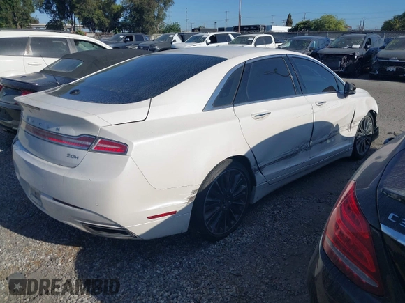 2016 Lincoln MKZ Hybrid z VIN 3LN6L2LU5GR613636, wystawiony jako IAAI lot #42613605 z przebiegiem Nie podano mil oraz . Historia ofert i sprzedaży dostępna na DreamBid. Obrazek 4.