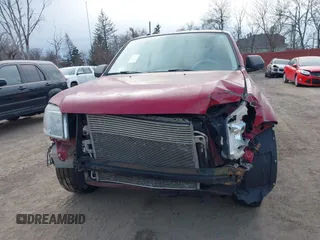 2011 Mercury Mariner z VIN 4M2CN8B76BKJ04064, wystawiony jako IAAI lot #41973530 z przebiegiem 137 753 mil mil oraz . Historia ofert i sprzedaży dostępna na DreamBid. Obrazek 6.