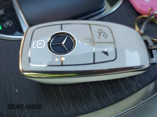 2020 Mercedes-Benz GLC 300 с VIN WDC0G8DB7LF717786, выставлен на аукционе IAAI как лот 40901142 с пробегом 74 581 миль миль и . История ставок и продаж доступна на DreamBid. Изображение 11.