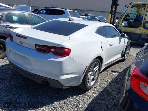 2019 Chevrolet Camaro 1LS with VIN 1G1FB1RX5K0130443, listed as a IAAI auction lot 41586492 with 122,538 mi miles and . Bid and sale history available at carsss.com. Image 4.