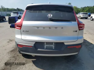 2019 Volvo XC40 Momentum с VIN YV4162UKXK2060334, выставлен на аукционе Copart как лот 55157335 с пробегом Не указан миль и Списание • Salvage title. История ставок и продаж доступна на DreamBid. Изображение 6.