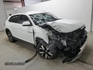 2022 Volkswagen Atlas SE with VIN 1V2LC2CAXNC227494, listed as a Copart auction lot 48955785 with 55,601 mi miles and Clean title. Bid and sale history available at DreamBid. Image 4.