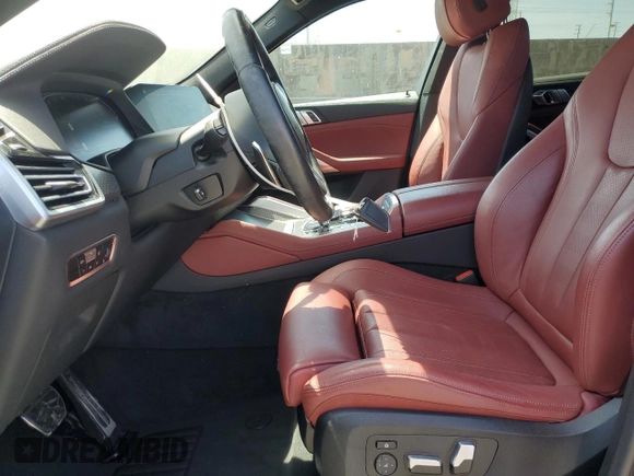 2022 BMW X6 xDrive40i z VIN 5UXCY6C01N9M95573, wystawiony jako Copart lot #54049805 z przebiegiem 24 031 mil mil oraz Szkoda całkowita • Salvage title. Historia ofert i sprzedaży dostępna na DreamBid. Obrazek 7.