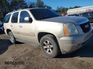 2007 GMC Yukon SLT with VIN 1GKFK13067J382064, listed as a IAAI auction lot 41371965 with 260,205 mi miles. Bid and sale history available at carsss.com. Image 1.