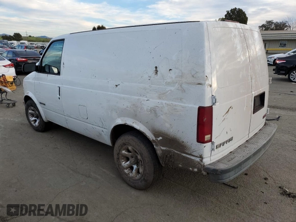 2001 GMC Safari Cargo with VIN 1GTDM19W71B510158, listed as a Copart auction lot 87296804 with 214,236 mi miles and Salvage Title. Bid and sale history available at carsss.com. Image 2.