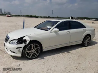 2009 Mercedes-Benz S-Class 5.5L V8 with VIN WDDNG86X59A272951, listed as a Copart auction lot 51121735 with 107,619 mi miles and Salvage Title. Bid and sale history available at carsss.com. Image 1.
