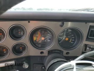 1984 Chevrolet Blazer K10 Utility HT с VIN 1G8EK18HXEF145495, выставлен на аукционе Copart как лот 76857274 с пробегом 40 041 миль миль и Списание • Salvage title. История ставок и продаж доступна на DreamBid. Изображение 9.