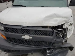 2015 Chevrolet Express Cargo z VIN 1GCWGFCF0F1286668, wystawiony jako Copart lot #85657524 z przebiegiem 107 760 mil mil oraz Szkoda całkowita • Salvage title. Historia ofert i sprzedaży dostępna na DreamBid. Obrazek 13.