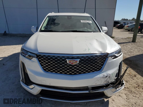 2024 Cadillac XT6 FWD Premium Luxury with VIN 1GYKPCRS4RZ742995, listed as a Copart auction lot 82802774 with 5,898 mi miles and Salvage Title. Bid and sale history available at carsss.com. Image 5.