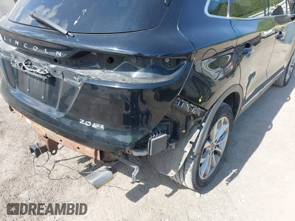 2016 Lincoln MKC Select with VIN 5LMCJ2D99GUJ11480, listed as a IAAI auction lot 42245003 with 135,400 mi miles and . Bid and sale history available at DreamBid. Image 6.