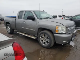 2007 Chevrolet Silverado 1500 LTZ with VIN 2GCEC19J371728652, listed as a Copart auction lot 86056624 with 366,856 mi miles and Clean Title. Bid and sale history available at carsss.com. Image 4.