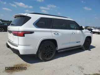 2024 Toyota Sequoia SR5 with VIN 7SVAAABA6RX034127, listed as a Copart auction lot 77848444 with 7,528 mi miles and Salvage Title. Bid and sale history available at carsss.com. Image 3.